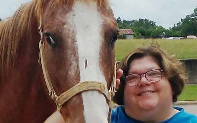 MariaAndJREwing1-TheRightHorse-400x250 (1)